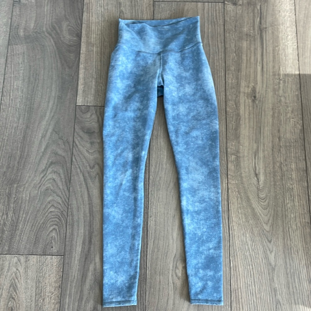 Alo Leggings
